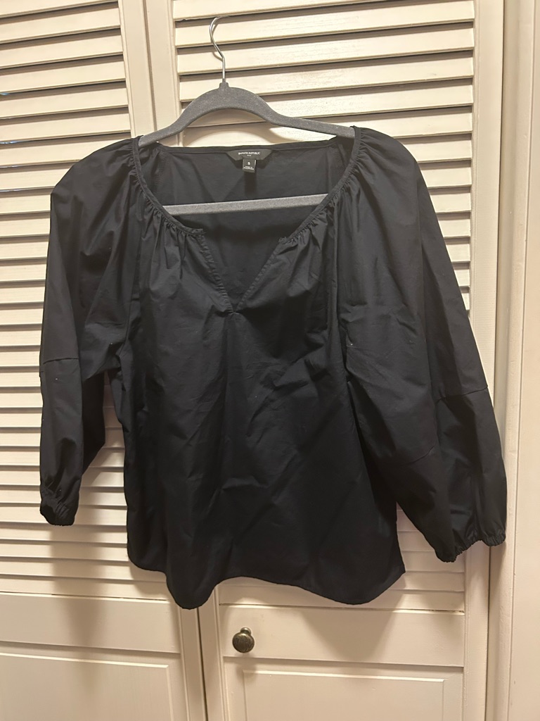 Banana Republic Black Peasant Top With V-Neck